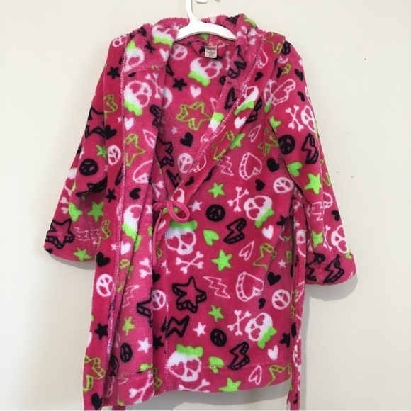 SO little girls pink hooded belted robes - Picture 3 of 12